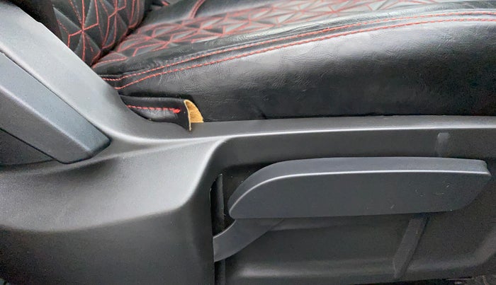 2022 Tata Safari XT PLUS DARK EDITION, Diesel, Manual, 29,030 km, Driver Side Adjustment Panel