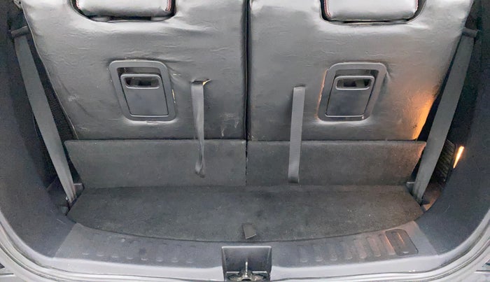 2022 Tata Safari XT PLUS DARK EDITION, Diesel, Manual, 29,030 km, Boot Inside