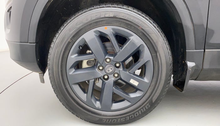 2022 Tata Safari XT PLUS DARK EDITION, Diesel, Manual, 29,030 km, Left Front Wheel