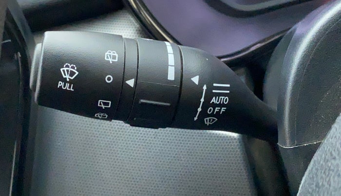 2022 Tata Safari XT PLUS DARK EDITION, Diesel, Manual, 29,030 km, Rain Sensing Wipers
