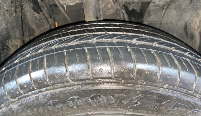 2022 Tata PUNCH ACCOMPLISHED MT CAMO EDITION, Petrol, Manual, 5,550 km, Right Front Tyre Tread