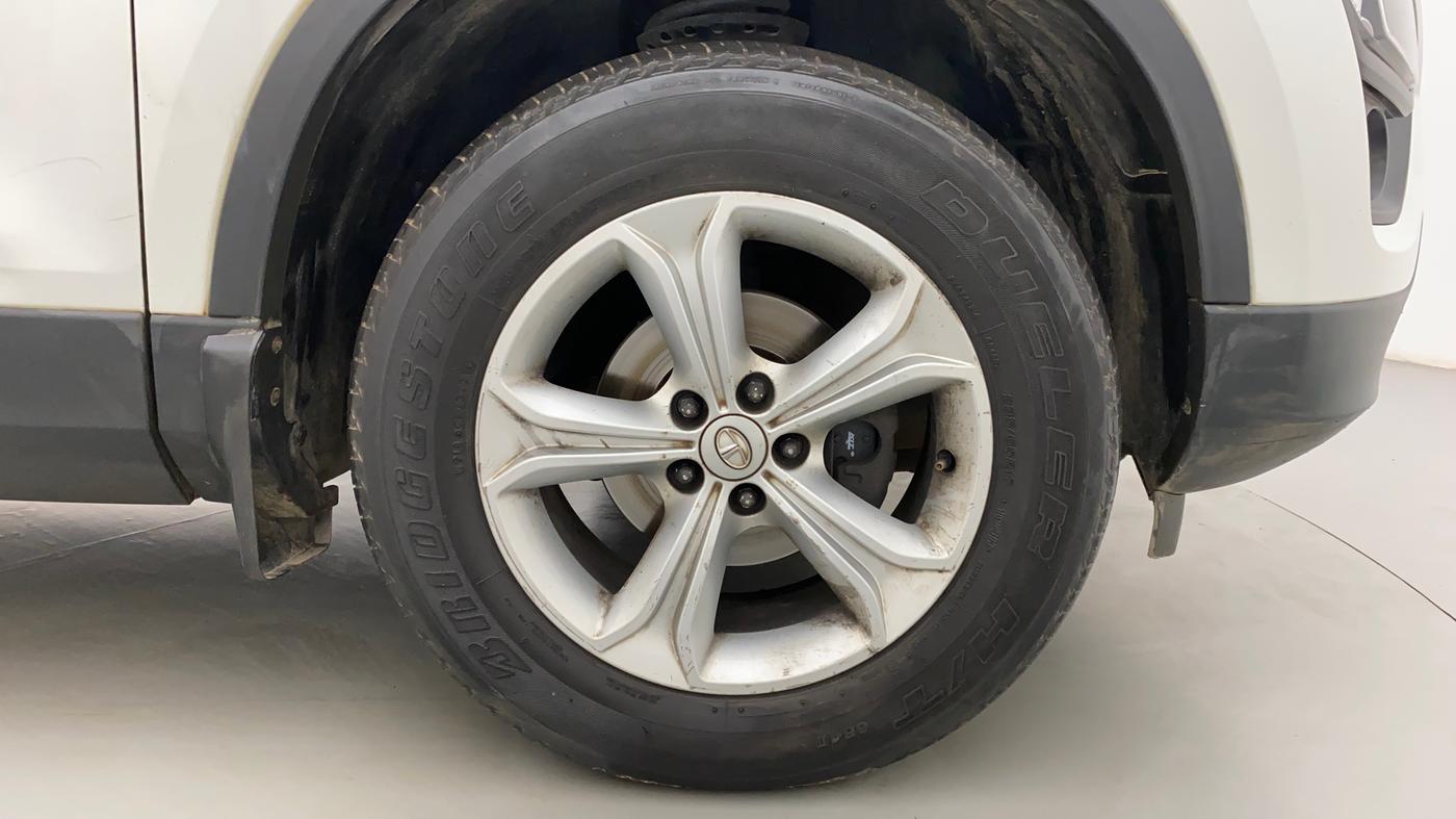 2019 Tata Harrier XZ 2.0L, Diesel, Manual, 95,445 km, Right Front Wheel
