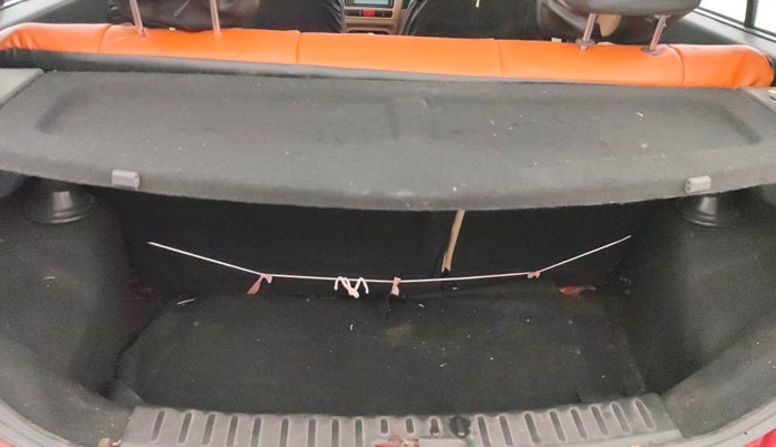 2013 Tata Indica Vista ZX QUADRAJET, Diesel, Manual, 81,604 km, Boot Inside