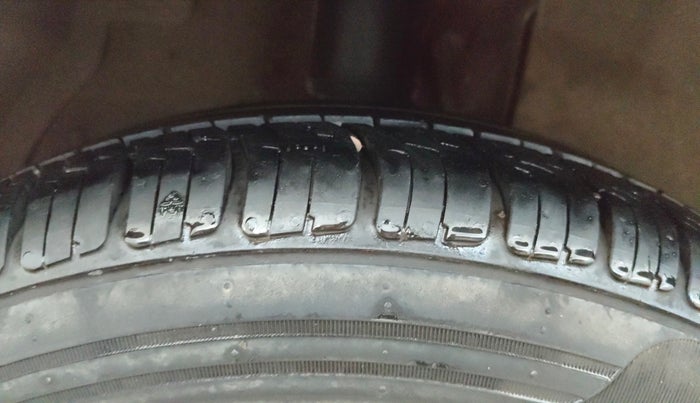 2013 Tata Indica Vista ZX QUADRAJET, Diesel, Manual, 81,604 km, Right Rear Tyre Tread