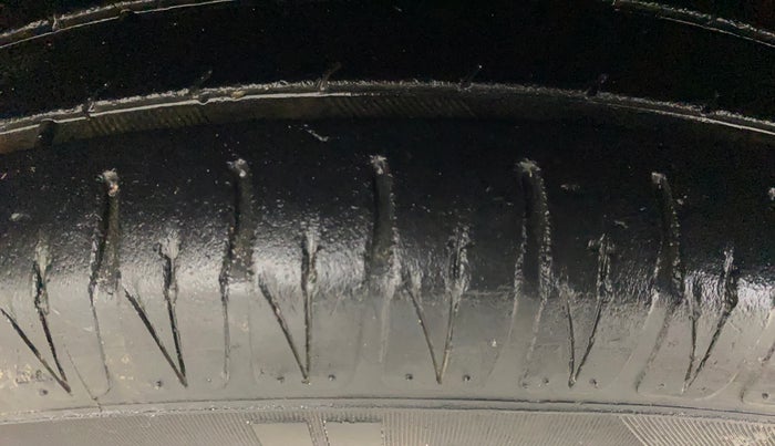 2017 Honda Jazz 1.2L I-VTEC V, Petrol, Manual, 46,899 km, Right Front Tyre Tread