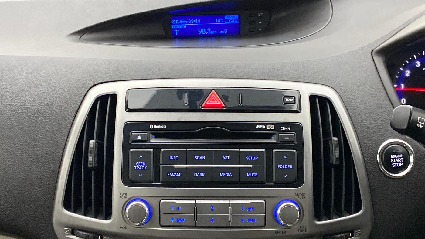2012 Hyundai i20 ASTA 1.2, Petrol, Manual, 46,841 km, Infotainment System