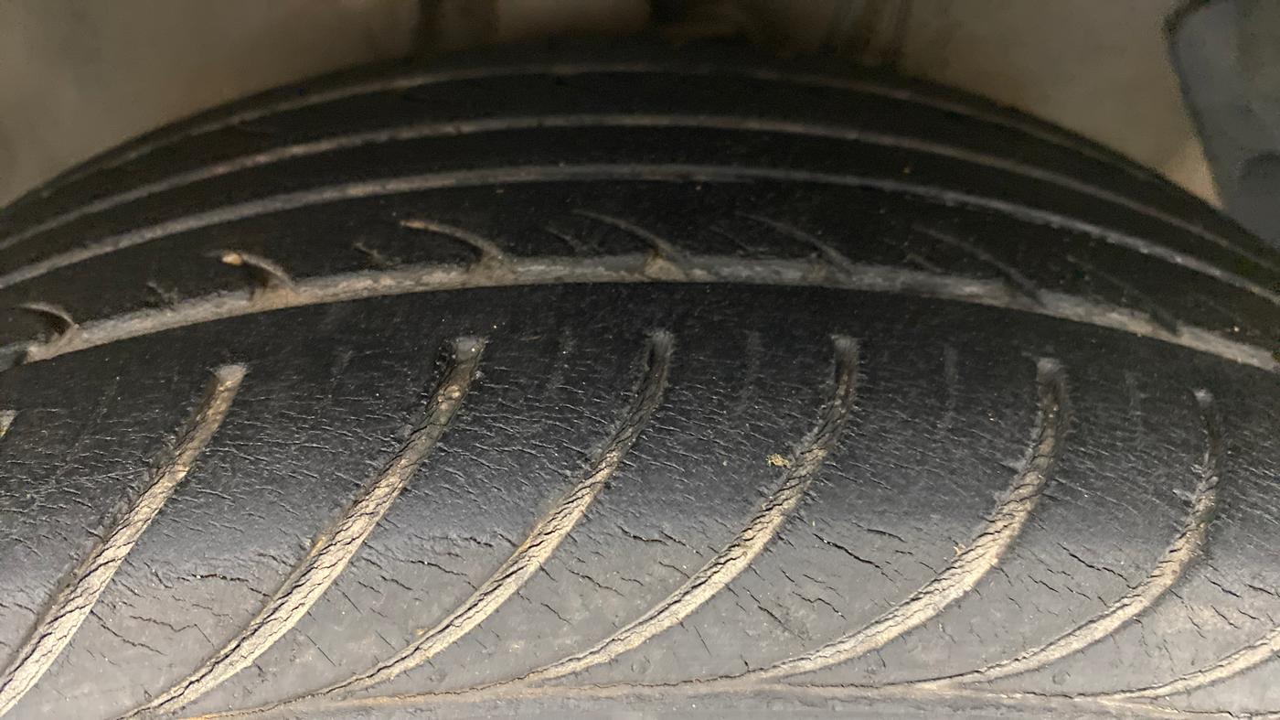 2012 Hyundai i20 ASTA 1.2, Petrol, Manual, 46,841 km, Right Front Tyre Tread