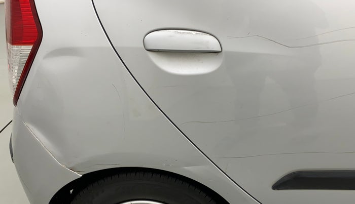 2010 Hyundai i10 SPORTZ 1.2, Petrol, Manual, 1,22,483 km, Right quarter panel - Minor scratches