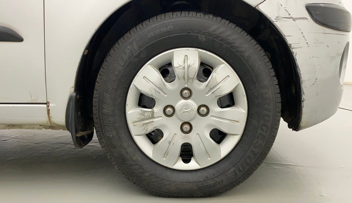 2010 Hyundai i10 SPORTZ 1.2, Petrol, Manual, 1,22,483 km, Right Front Wheel