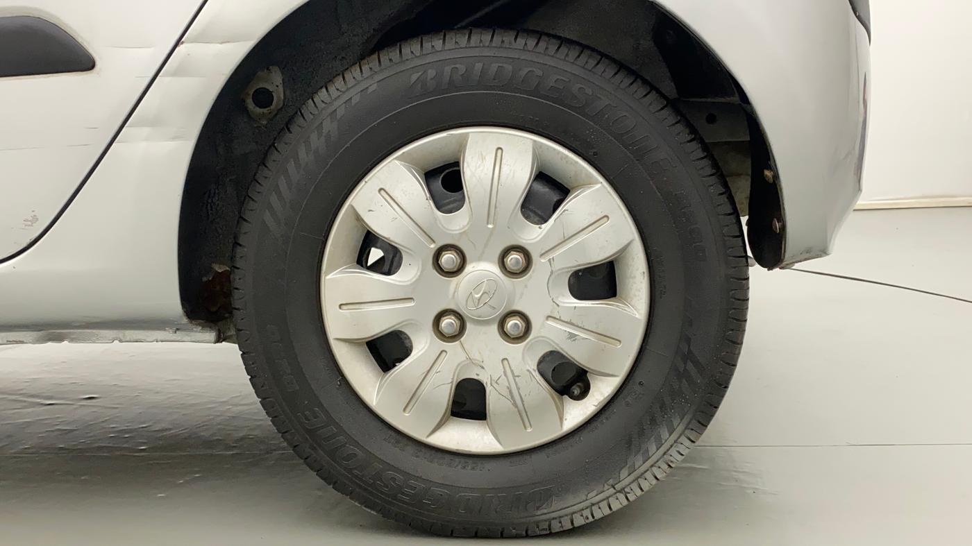 2010 Hyundai i10 SPORTZ 1.2, Petrol, Manual, 1,22,483 km, Left Rear Wheel