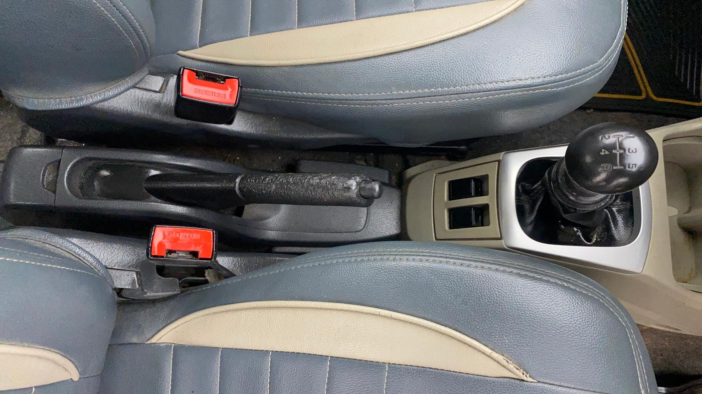 2015 Maruti Alto K10 VXI, CNG, Manual, 78,574 km, Gear Lever