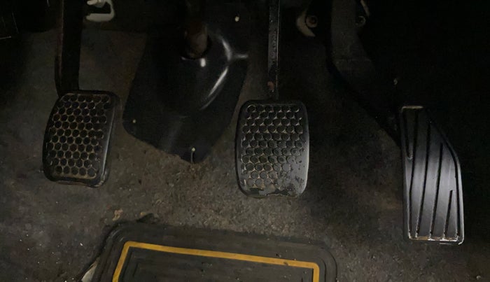 2015 Maruti Alto K10 VXI, CNG, Manual, 78,574 km, Pedals