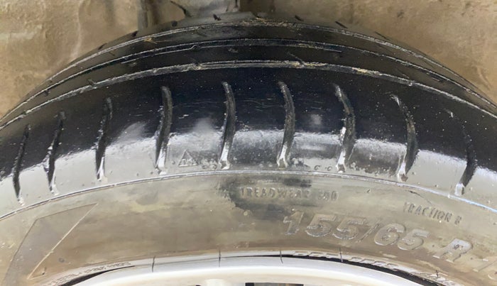 2015 Maruti Alto K10 VXI, CNG, Manual, 78,574 km, Right Front Tyre Tread