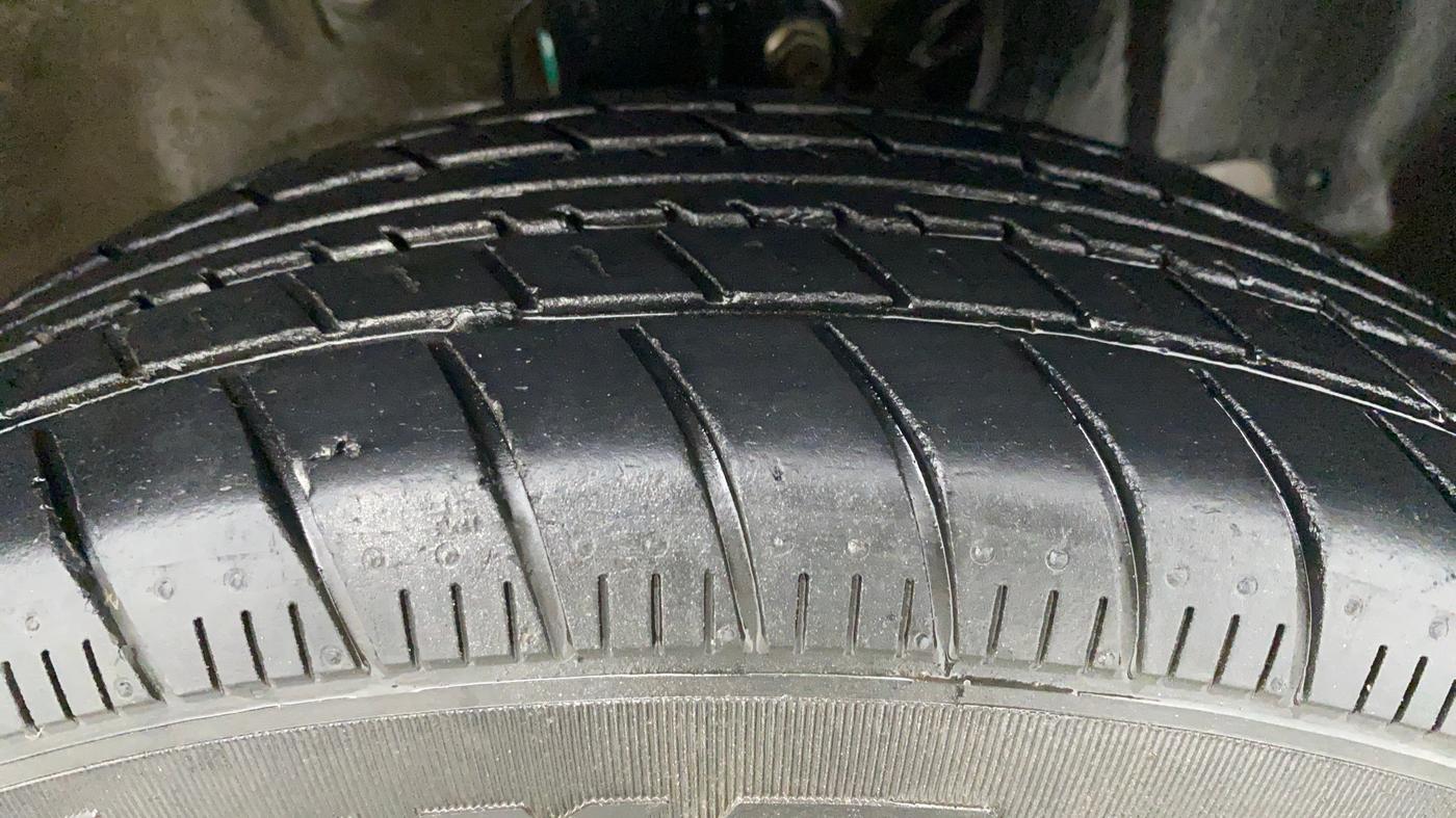 2019 Maruti New Wagon-R LXI CNG 1.0 L, CNG, Manual, 33,363 km, Right Front Tyre Tread