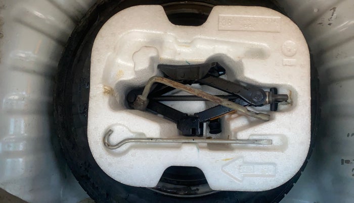 2013 Renault Pulse RXZ PETROL, Petrol, Manual, 1,09,753 km, Spare Tyre