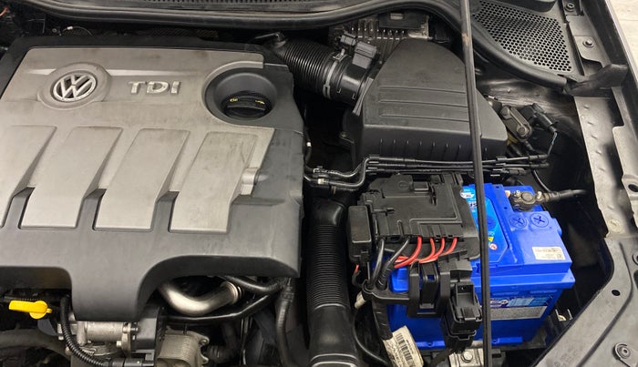 2014 Volkswagen Vento HIGHLINE DIESEL 1.6, Diesel, Manual, 80,634 km, Engine View - Left