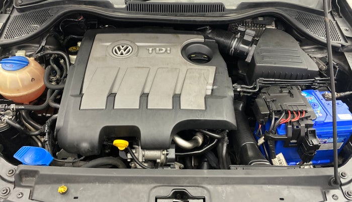 2014 Volkswagen Vento HIGHLINE DIESEL 1.6, Diesel, Manual, 80,634 km, Engine View