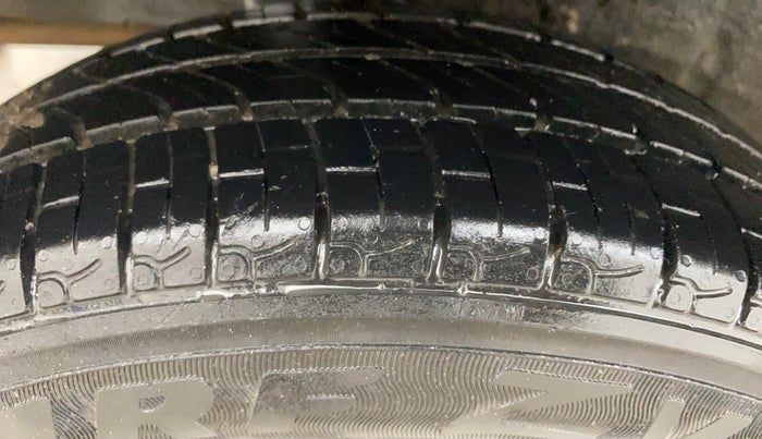 2017 Datsun Go Plus T, Petrol, Manual, 1,44,171 km, Right Rear Tyre Tread