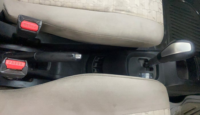 2017 Maruti Wagon R 1.0 VXI AMT, Petrol, Automatic, 79,888 km, Gear Lever