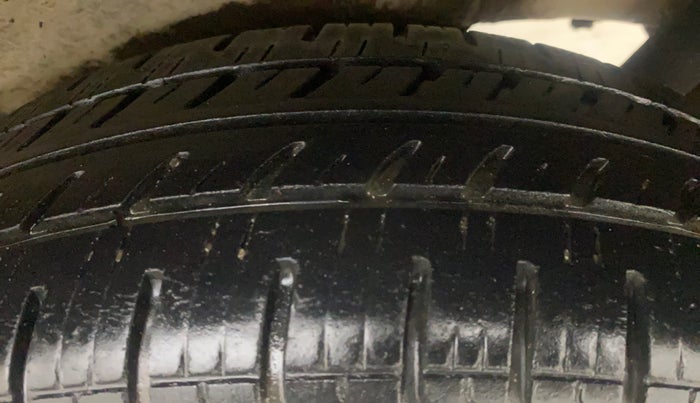 2017 Maruti Wagon R 1.0 VXI AMT, Petrol, Automatic, 79,888 km, Left Rear Tyre Tread