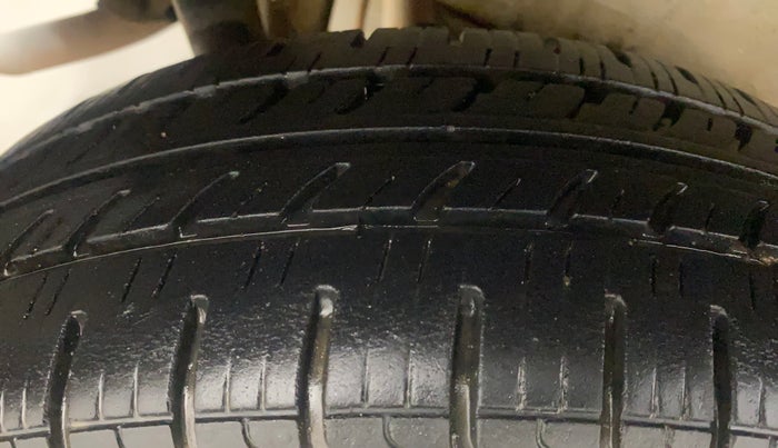 2017 Maruti Wagon R 1.0 VXI AMT, Petrol, Automatic, 79,888 km, Right Rear Tyre Tread