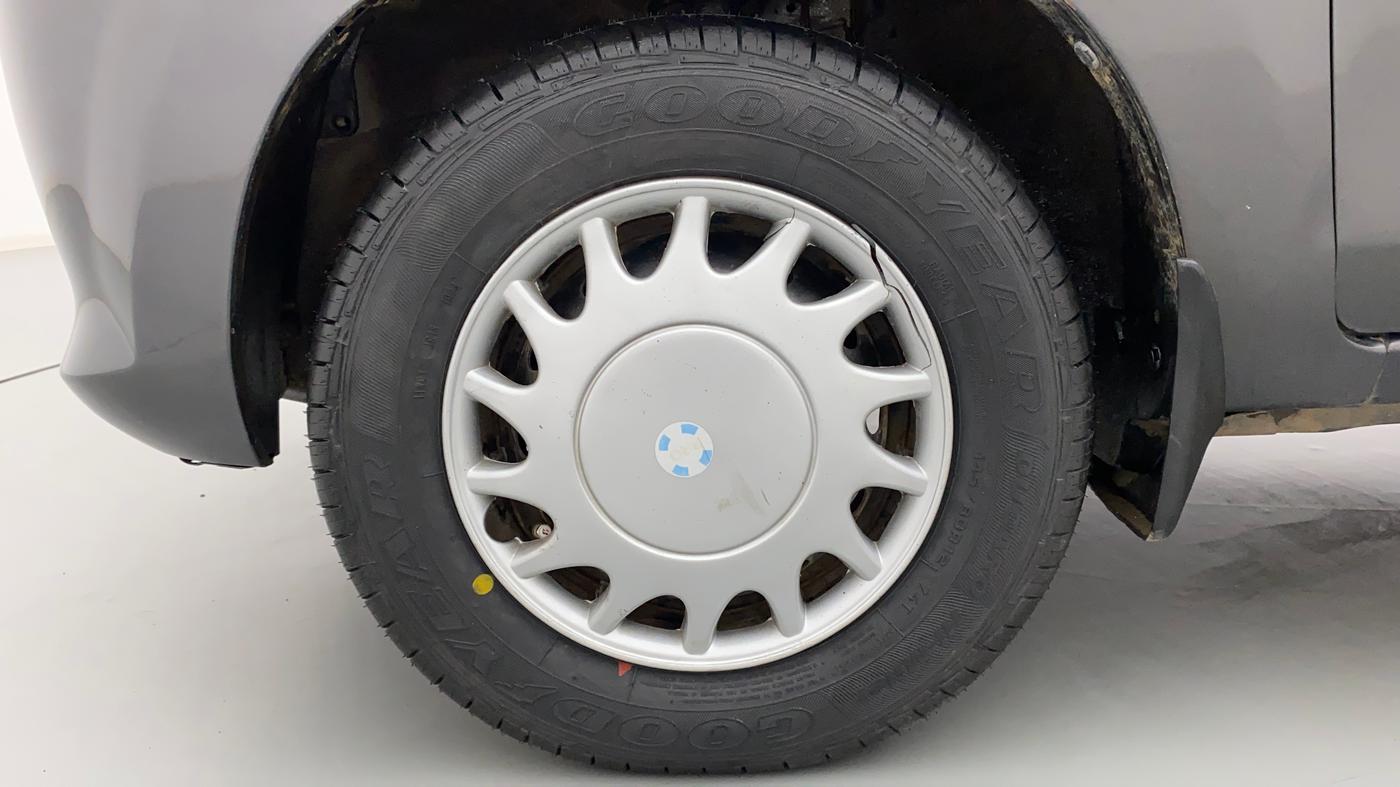 2013 Maruti Alto 800 LXI, Petrol, Manual, 76,733 km, Left Front Wheel