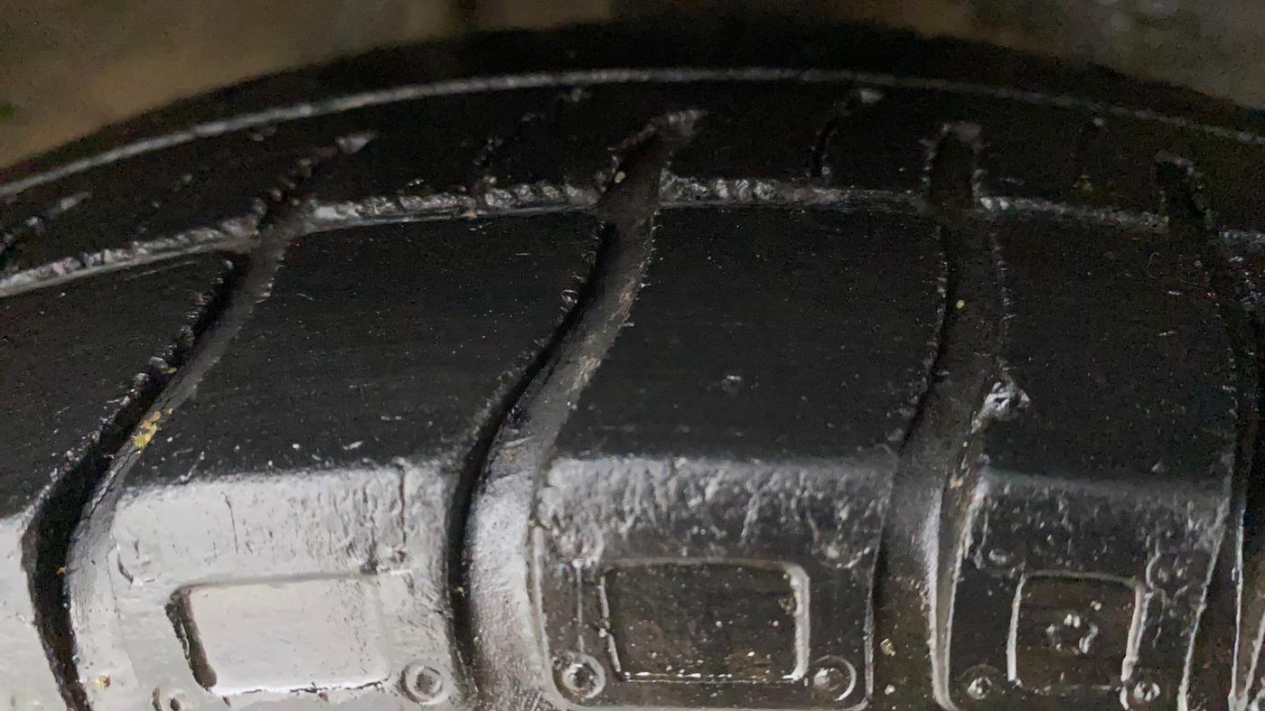 2013 Maruti Alto 800 LXI, Petrol, Manual, 76,733 km, Right Front Tyre Tread