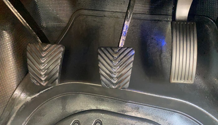 2023 Hyundai NEW I20 ASTA 1.2 MT, Petrol, Manual, 33,057 km, Pedals