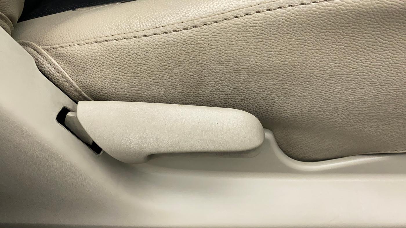 2016 Maruti Celerio ZXI AMT, Petrol, Automatic, 80,511 km, Driver Side Adjustment Panel