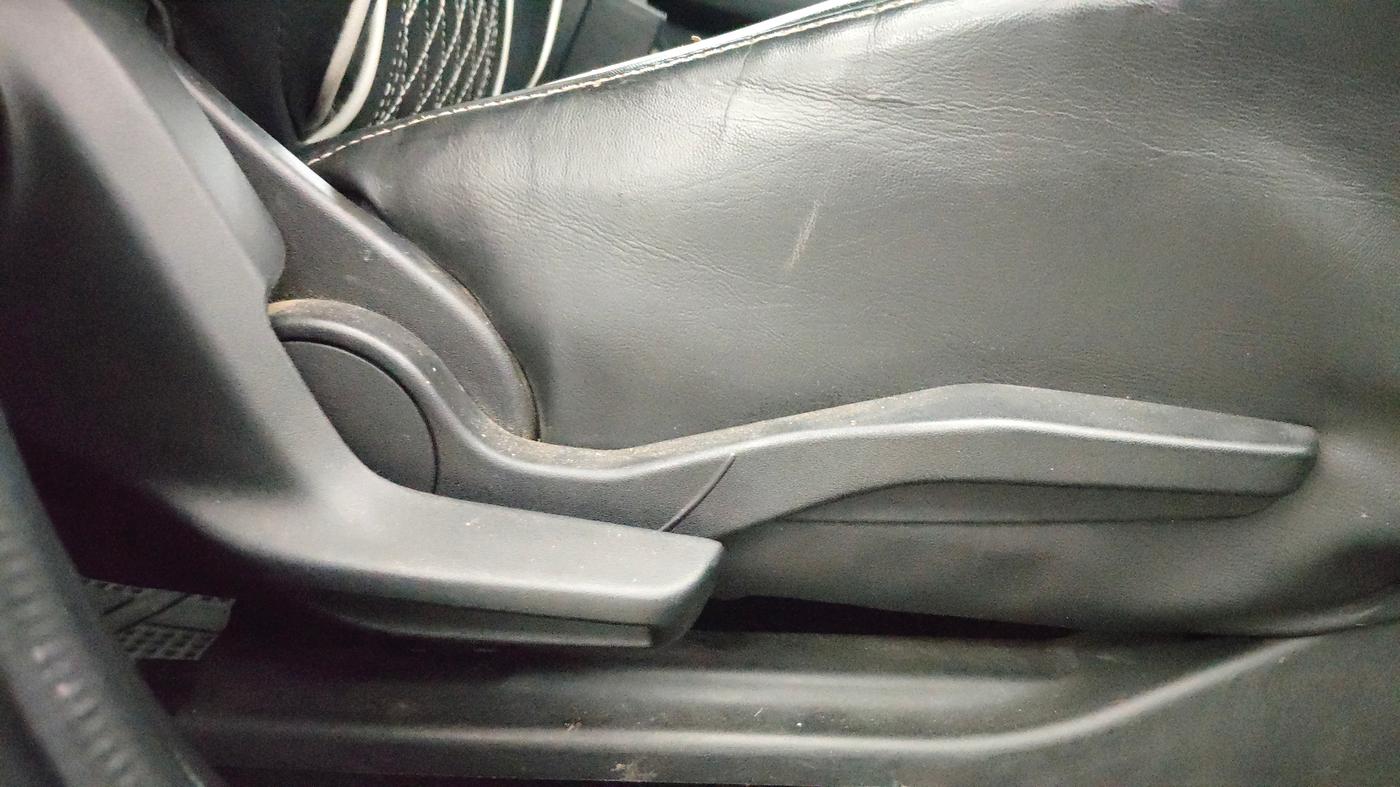 2022 Maruti Swift VXI AMT, Petrol, Automatic, 54,786 km, Driver Side Adjustment Panel