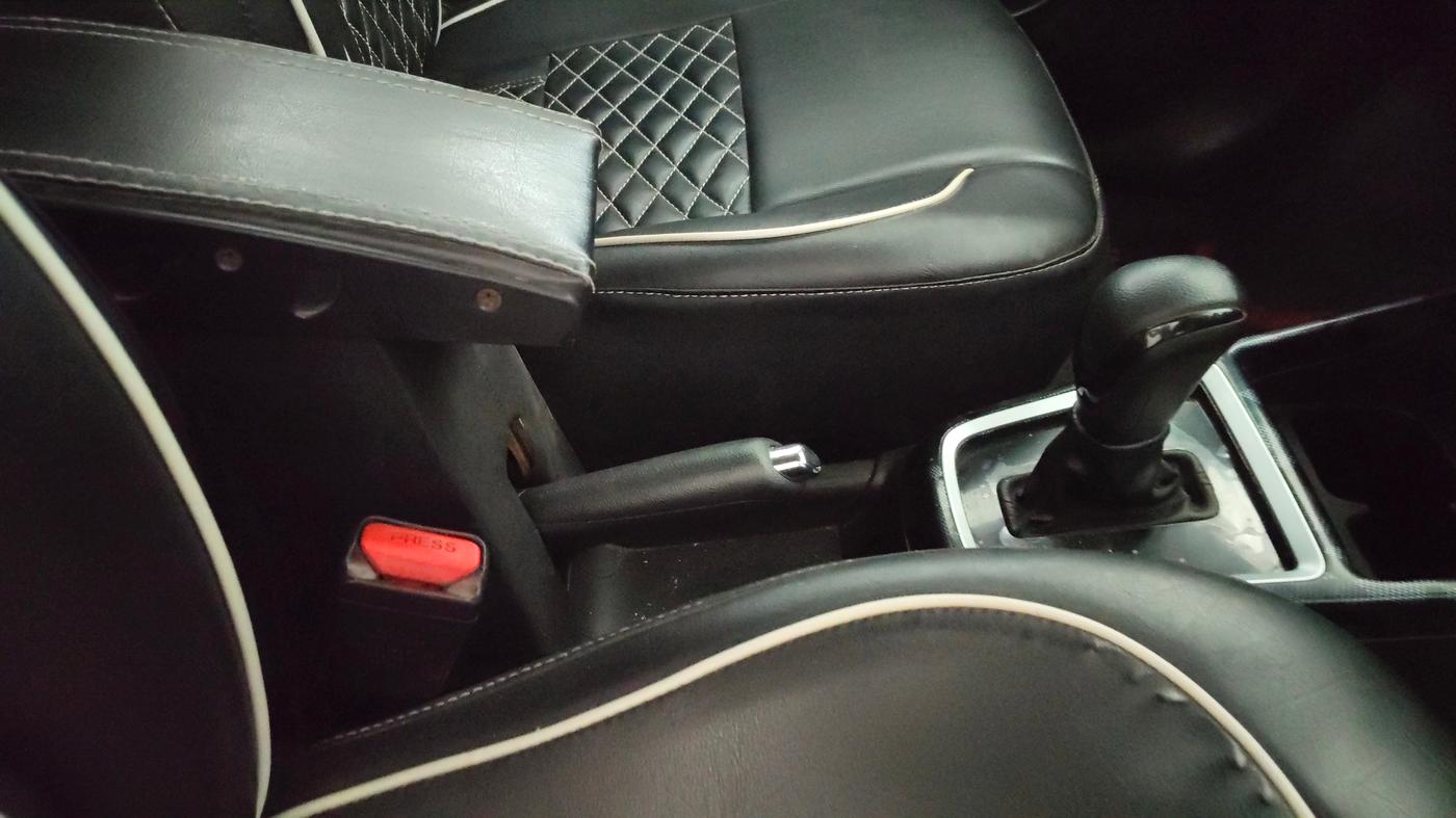 2022 Maruti Swift VXI AMT, Petrol, Automatic, 54,786 km, Gear Lever