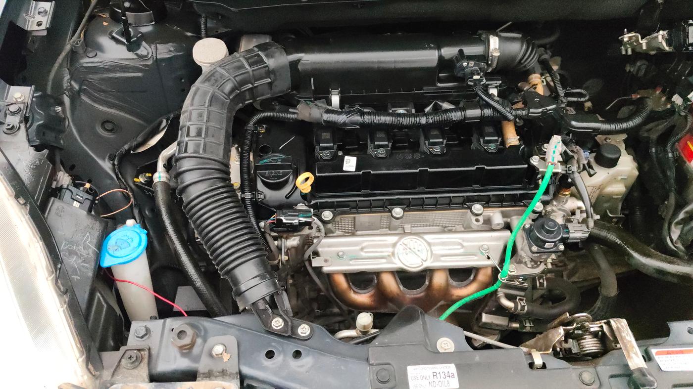 2022 Maruti Swift VXI AMT, Petrol, Automatic, 54,786 km, Engine View - Right