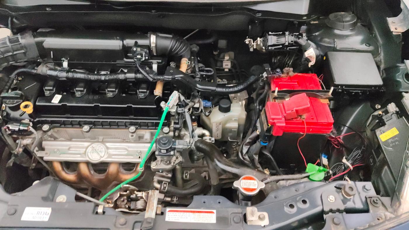 2022 Maruti Swift VXI AMT, Petrol, Automatic, 54,786 km, Engine View - Left