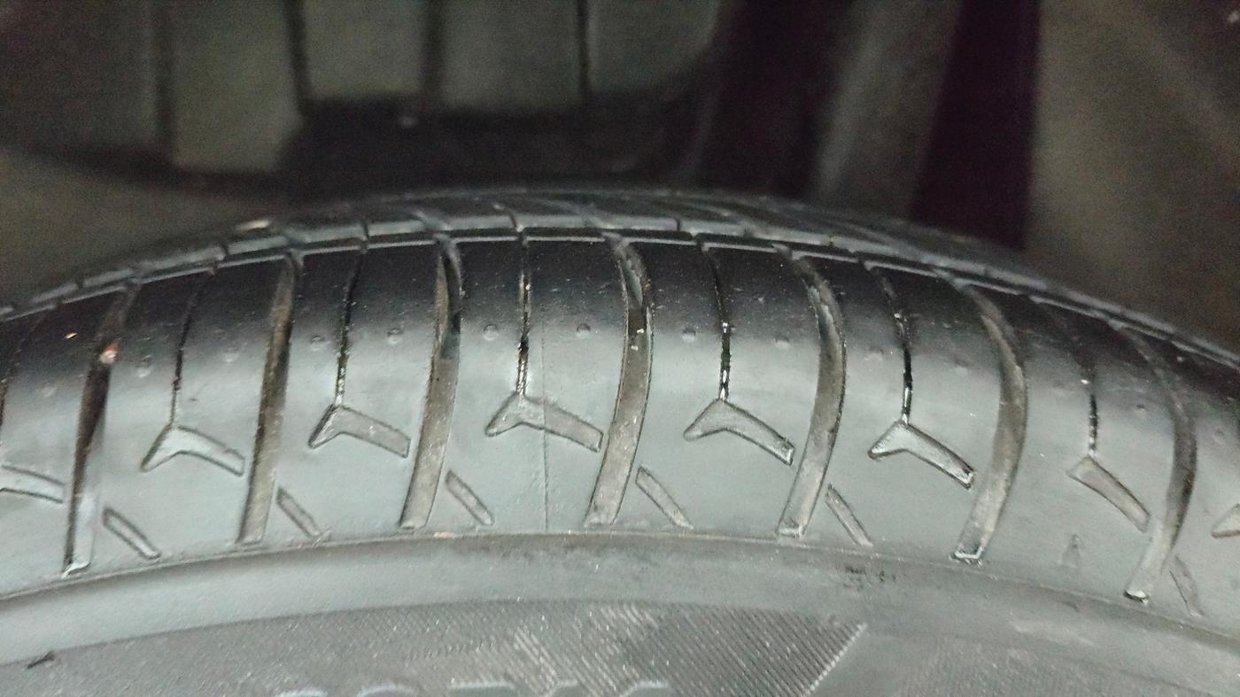 2022 Maruti Swift VXI AMT, Petrol, Automatic, 54,786 km, Left Rear Tyre Tread