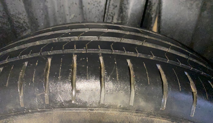 2023 Maruti Baleno ALPHA 1.2 AGS, Petrol, Automatic, 18,147 km, Left Rear Tyre Tread