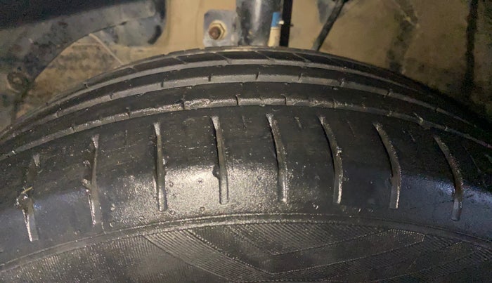 2023 Maruti Baleno ALPHA 1.2 AGS, Petrol, Automatic, 18,147 km, Left Front Tyre Tread