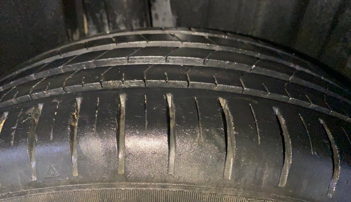 2023 Maruti Baleno ALPHA 1.2 AGS, Petrol, Automatic, 18,147 km, Right Rear Tyre Tread