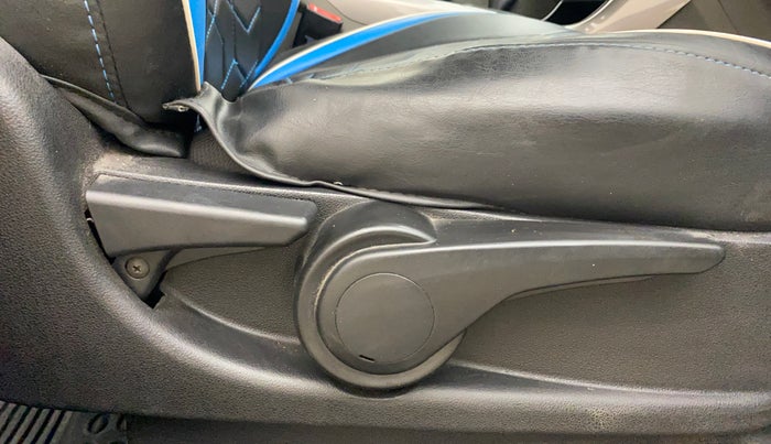 2019 Tata NEXON XZ PLUS PETROL, Petrol, Manual, 35,054 km, Driver Side Adjustment Panel