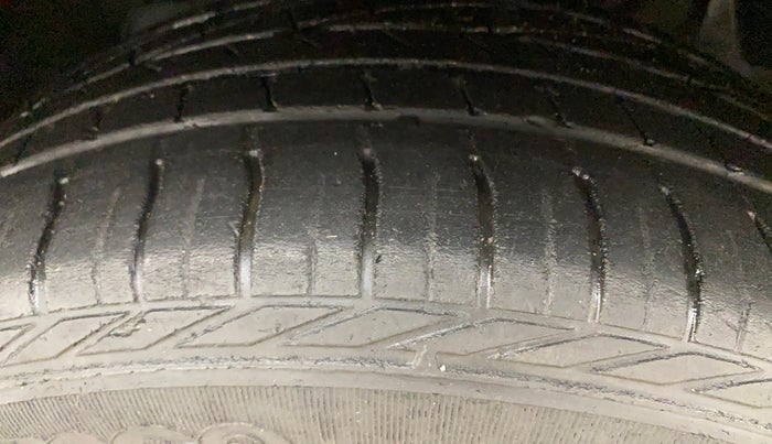 2019 Tata NEXON XZ PLUS PETROL, Petrol, Manual, 35,054 km, Left Front Tyre Tread