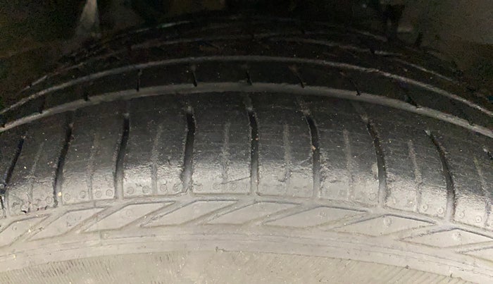 2019 Tata NEXON XZ PLUS PETROL, Petrol, Manual, 35,054 km, Right Front Tyre Tread