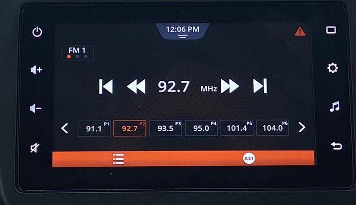 2019 Maruti New Wagon-R ZXI 1.2L AGS, Petrol, Automatic, 27,768 km, Infotainment System
