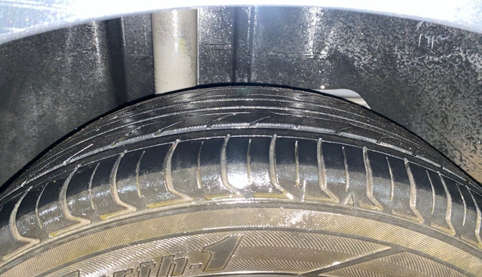 2017 Ford Figo Aspire TREND 1.2 PETROL, Petrol, Manual, 91,618 km, Right Rear Tyre Tread