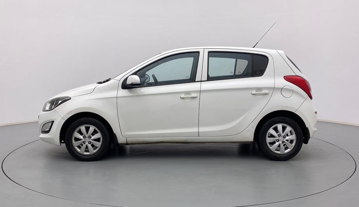 2012 Hyundai i20 SPORTZ 1.2, CNG, Manual, 1,08,440 km, Left Side