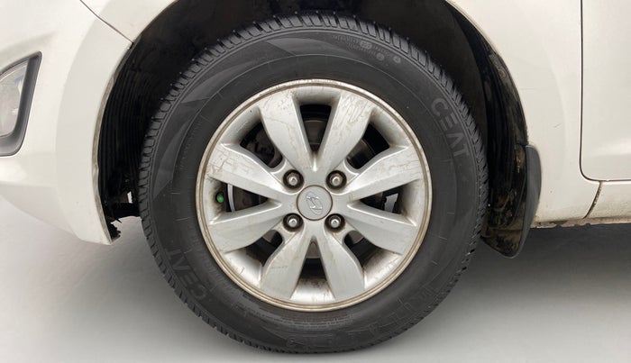 2012 Hyundai i20 SPORTZ 1.2, CNG, Manual, 1,08,440 km, Left Front Wheel