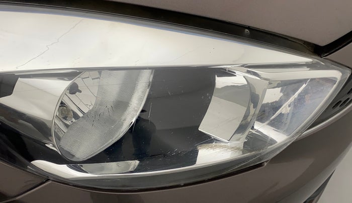 2016 Tata Tiago XZ PETROL, Petrol, Manual, 70,335 km, Right headlight - Minor scratches