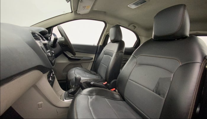 2016 Tata Tiago XZ PETROL, Petrol, Manual, 70,335 km, Right Side Front Door Cabin