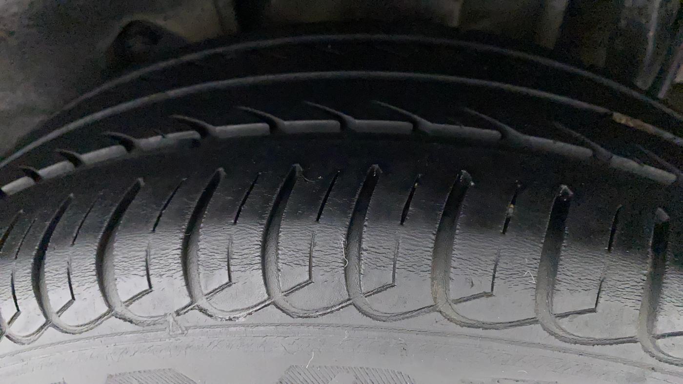2016 Tata Tiago XZ PETROL, Petrol, Manual, 70,335 km, Left Rear Tyre Tread