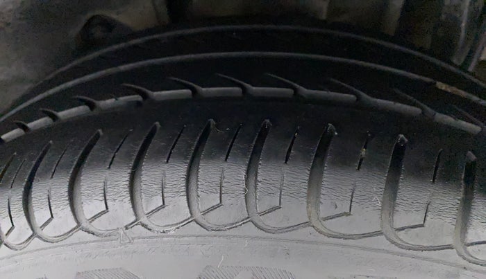 2016 Tata Tiago XZ PETROL, Petrol, Manual, 70,335 km, Left Rear Tyre Tread