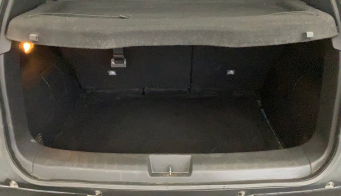 2022 Nissan MAGNITE XV TURBO CVT, Petrol, Automatic, 33,823 km, Boot Inside