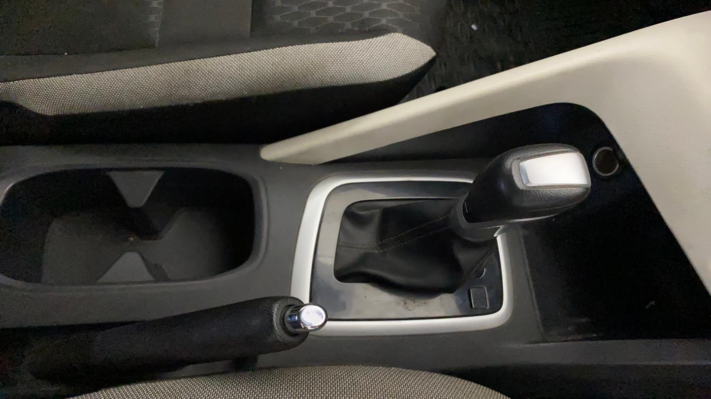 2022 Nissan MAGNITE XV TURBO CVT, Petrol, Automatic, 33,922 km, Gear Lever